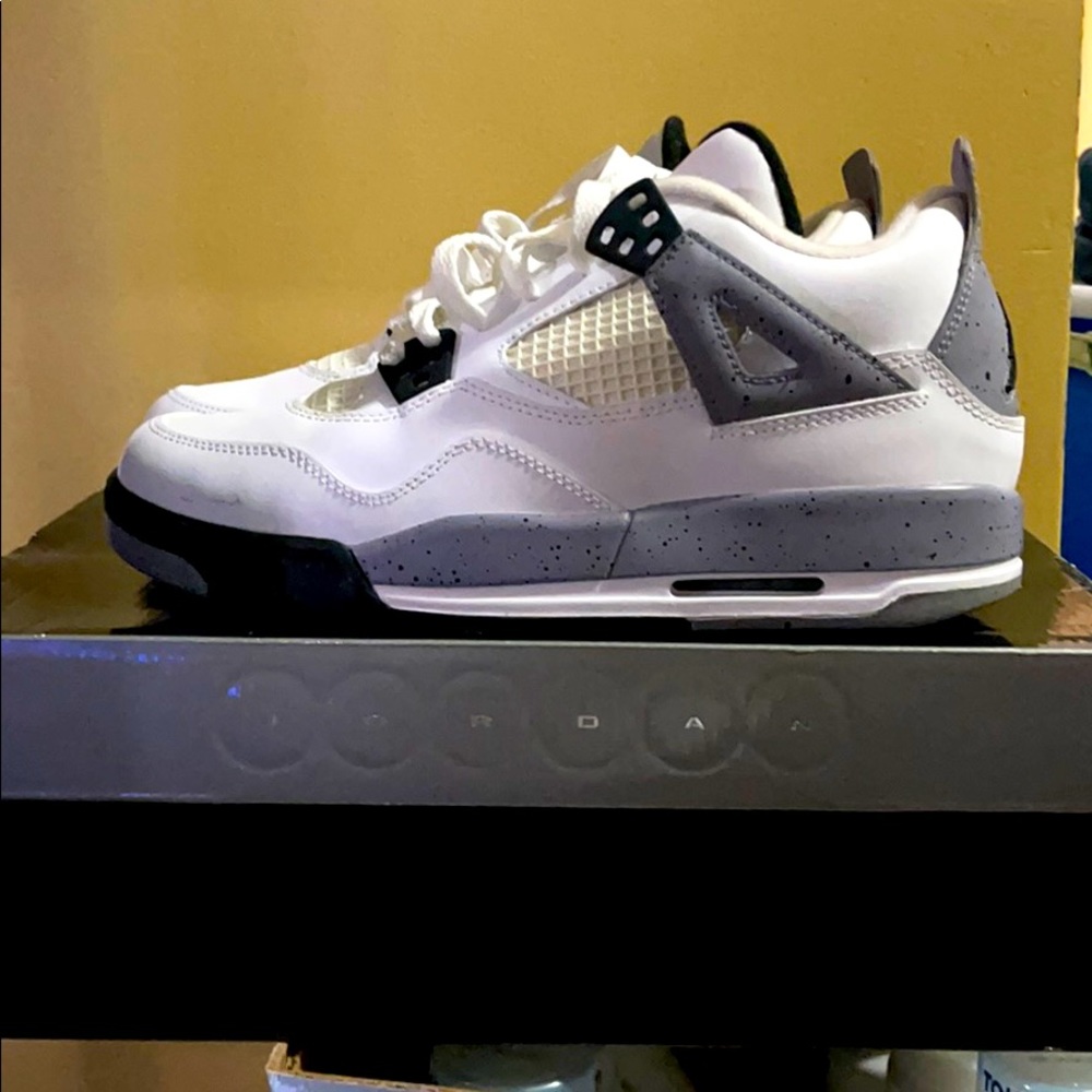 Nike Air Jordan cement 4 sz 6.5Y 2012 version